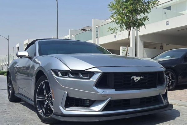 Ford-Mustang-ecoboost-cabrio-ezust-autoberles-dubai-1.jpg